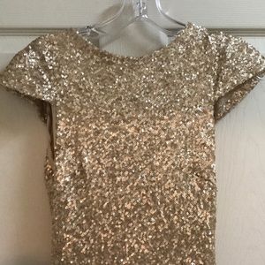 Beautiful sequin gold dress!